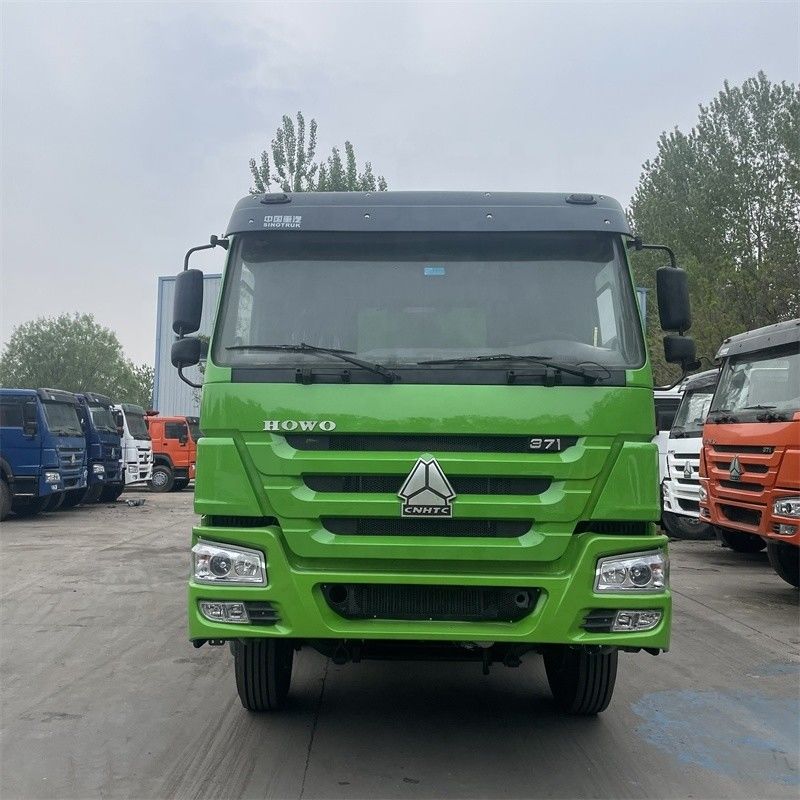 SINO TRUCK 12 ruote 30 metri cubi HOWO 40 tonnellate 8x4 Used Tipper Dump Truck con prestazioni