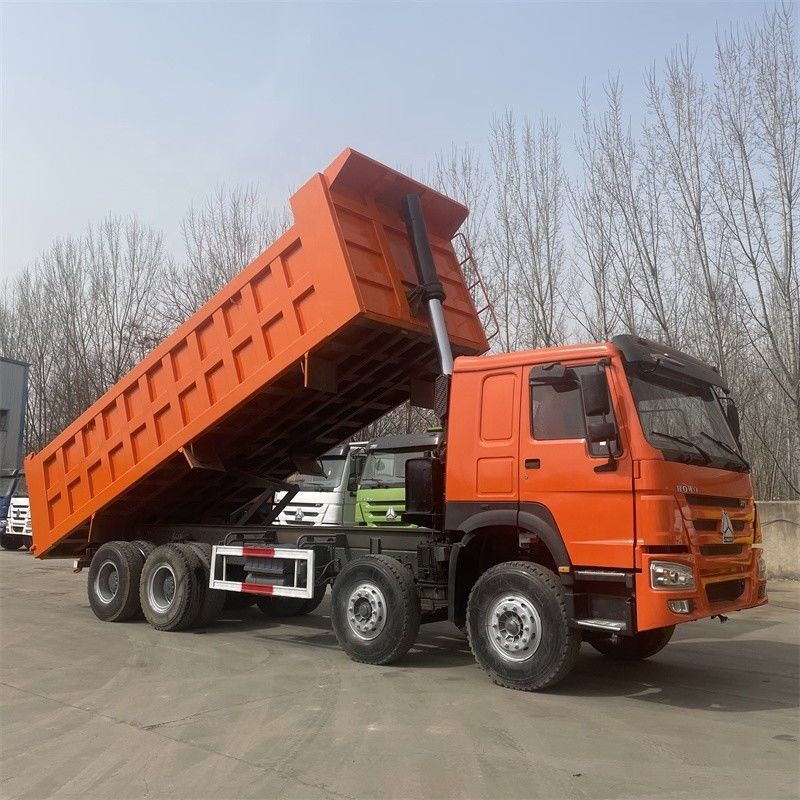 40 tonnellate 12 pneumatici Howo 8X4 336 CV 371 CV 420 CV camion di seconda mano con gomma