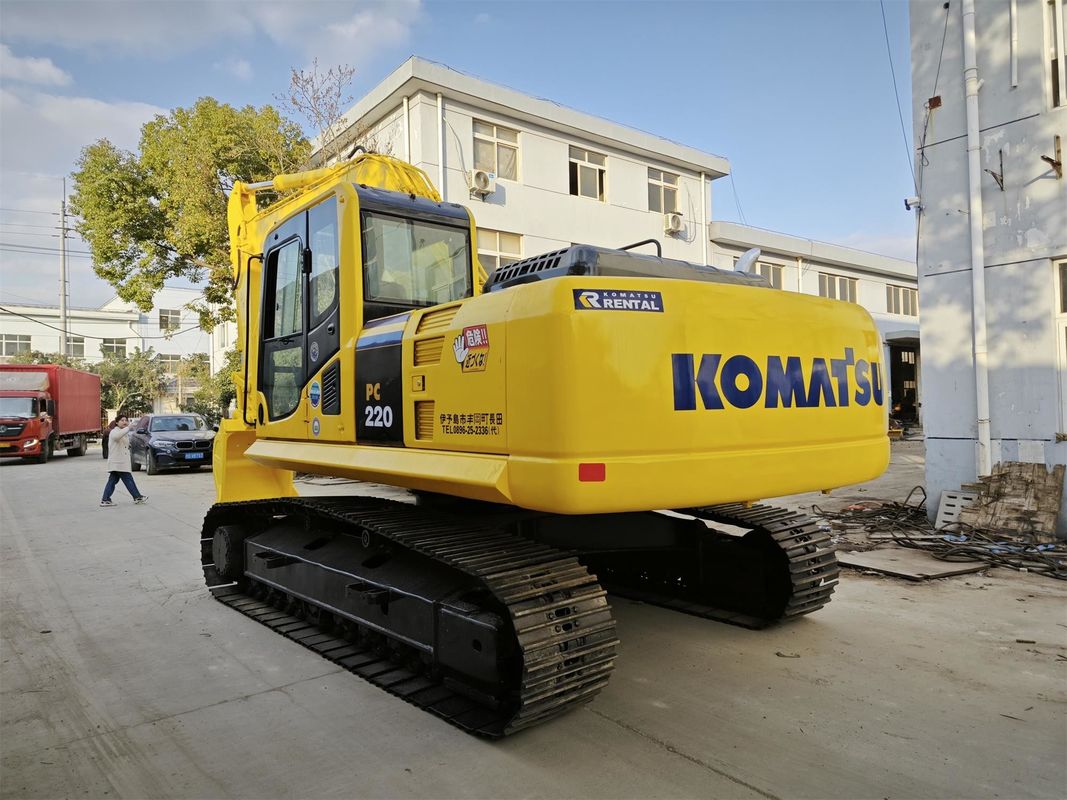 Vendere usato Komatsu PC220-8 escavatore con valvola idraulica originale e 1,0-1,5 secchio