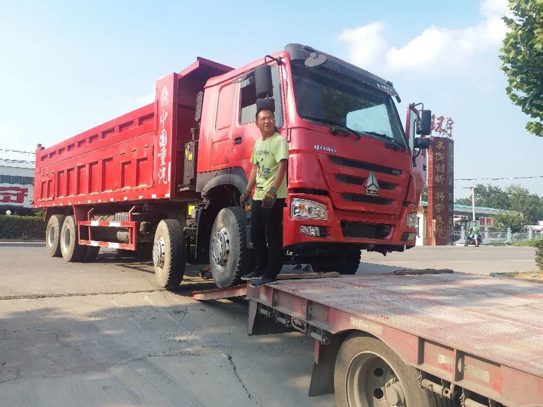 Howo 8x4 371hp 50 tonnellate Euro 2 Conduzione camion di scarico di seconda mano