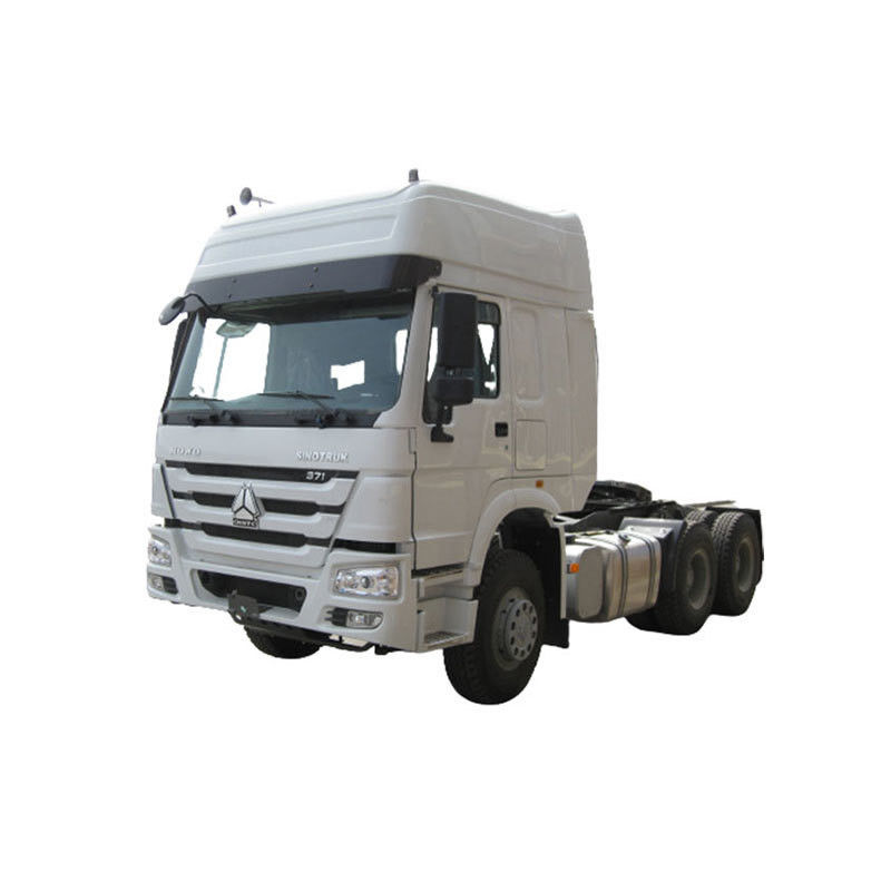 Serbatoio di carburante da 300 litri Sinotruk Howo 6x4 All-Wheel Drive Tractor Truck for Benefit