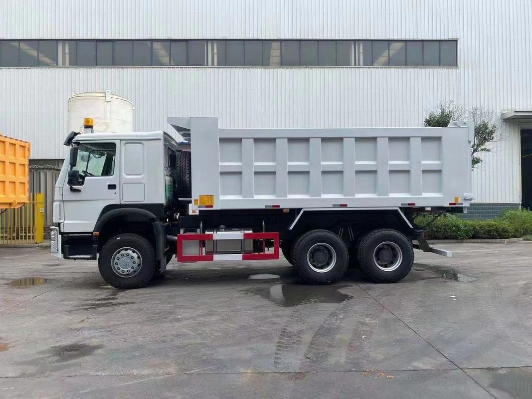 Camionino ad incasso usato Sinotruk Howo 6*4 con motore WEICHAI e buone dimensioni del serbatoio merci
