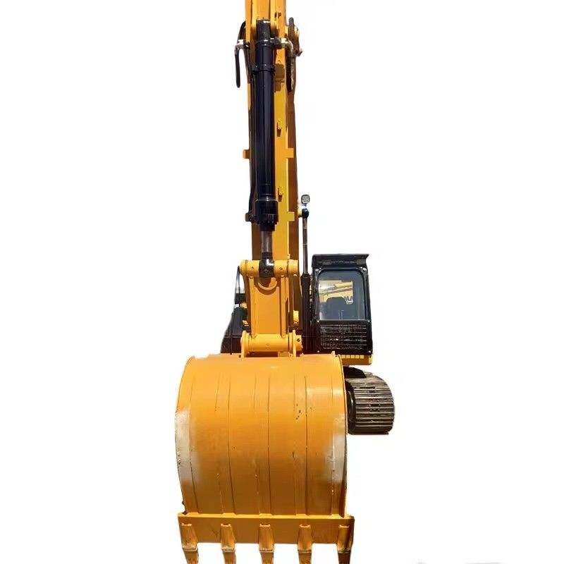 CAT320D2 Escavatore usato con capacità del secchio di 0,8 m3 e motore originale CAT C6.4ACERT