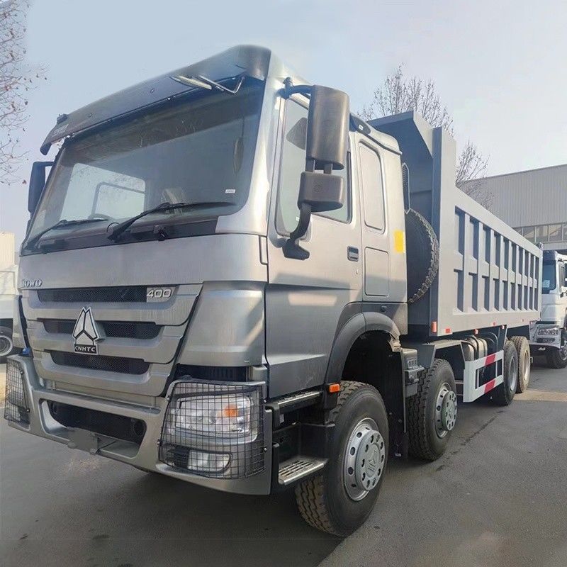 10 Passaggio in avanti 2023 Sinotruk Howo 8x4 Tipper Truck Dump Truck con motore pesante