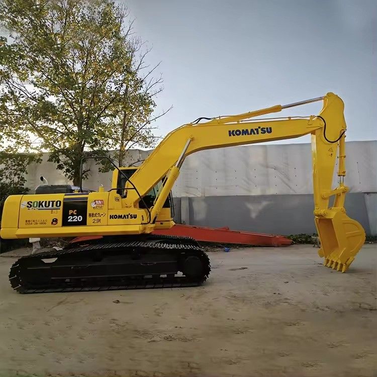 Escavatore Komatsu PC35 con altro cilindro idraulico in buone condizioni