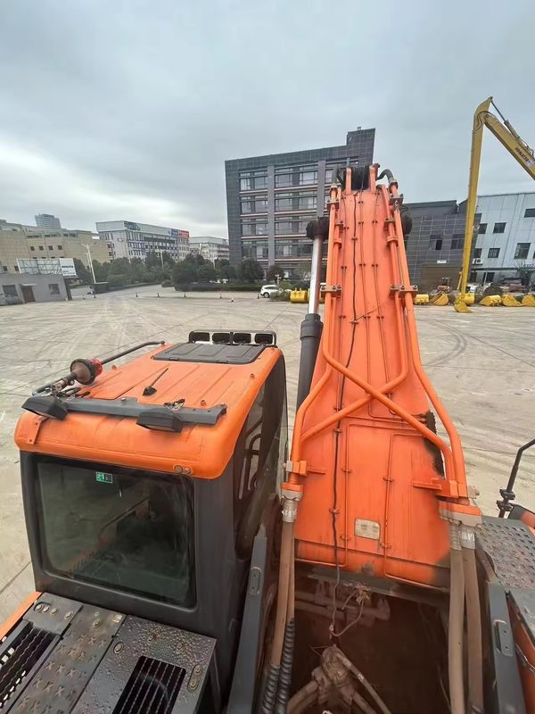 Escavatore a trascinatore Doosan DX500LC da 14 tonnellate con altra pompa idraulica e peso operativo di 50 tonnellate