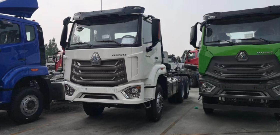 Potente Cummins 400hp a sinistra 10 pneumatici 6x4 Sinotruk Hohan testa camion trattore