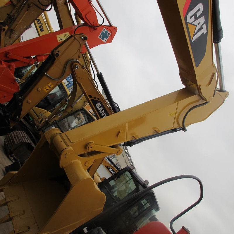 Escavatore Cat 320D2 usato dal Giappone con cilindro di 105x135 mm