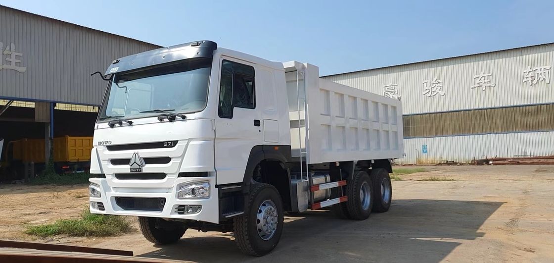 Sinotruk Howo Used Dump Truck 6x4 20 metri cubi 371hp Dump Truck per prestazioni