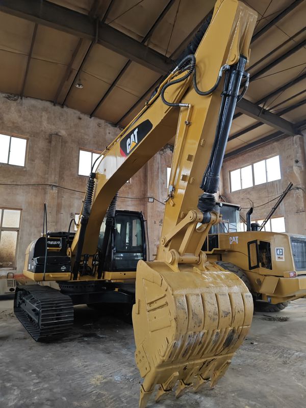 Escavatori usati CAT 320d con manutenzione semplice e prestazioni elevate a prezzi accessibili