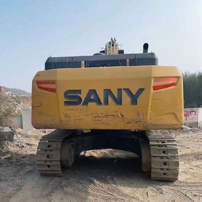 Prova la potenza dell'escavatore SANY SY485H con una capacità di secchi da 2,2-3,1 m3
