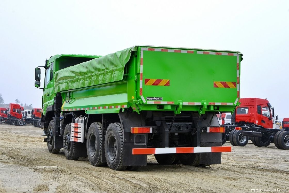 Richiesta del cliente Dongfeng KC 600hp 8*4 Cummins Motore Diesel Eruo5 Camion pesante