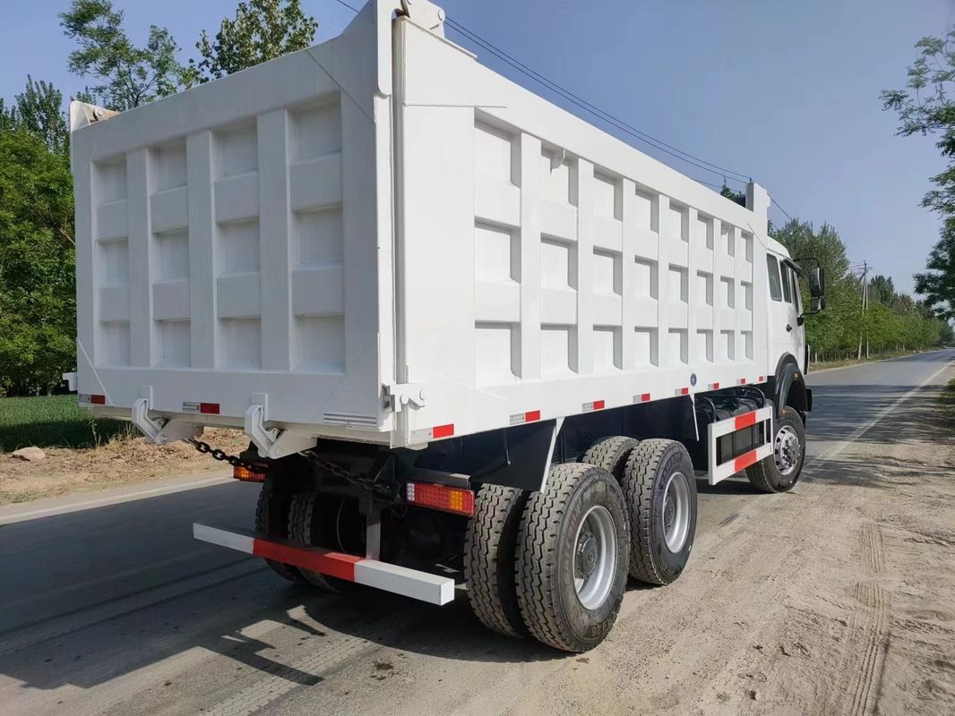 2 passeggeri BEIBEN 2020 camion pesante di seconda mano a risparmio di carburante 6*4 camion con rimorchio diesel