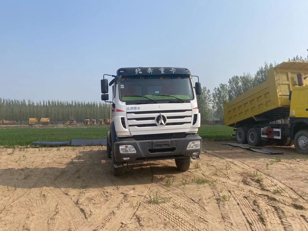 2 passeggeri BEIBEN 2020 camion pesante di seconda mano a risparmio di carburante 6*4 camion con rimorchio diesel