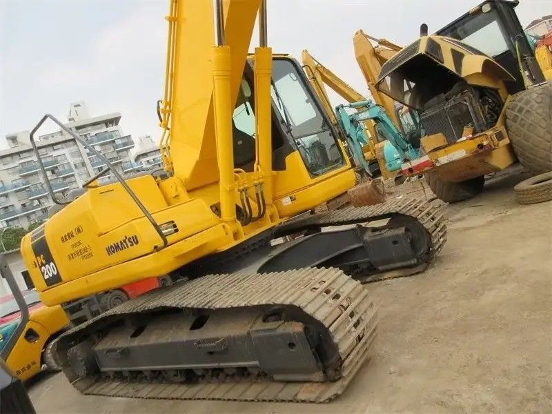 Escavatore di seconda mano da 20 tonnellate Komatsu PC200 con 2000 ore di lavoro e 0.9CBM Bucket
