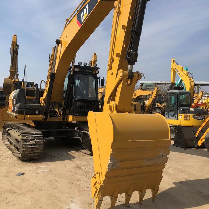 2001-4000 Orari di lavoro CAT 320D 20 tonnellate Escavatore idraulico a trascinatore in buone condizioni