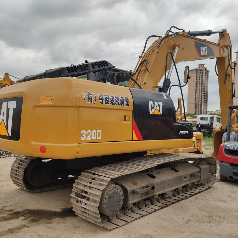 2001-4000 Orari di lavoro CAT 320D 20 tonnellate Escavatore idraulico a trascinatore in buone condizioni