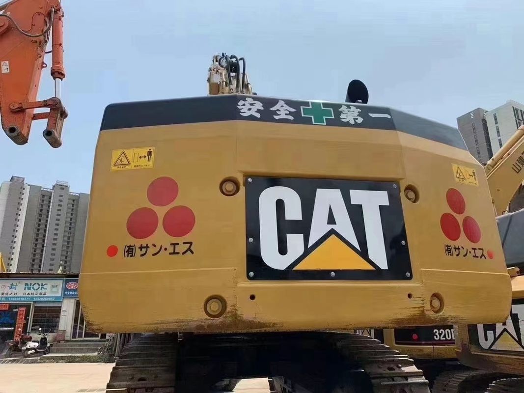 Prezzi accessibili Used Cat Excavator 390D con 90250 KG di peso e 0,45m3 di capacità di secchio