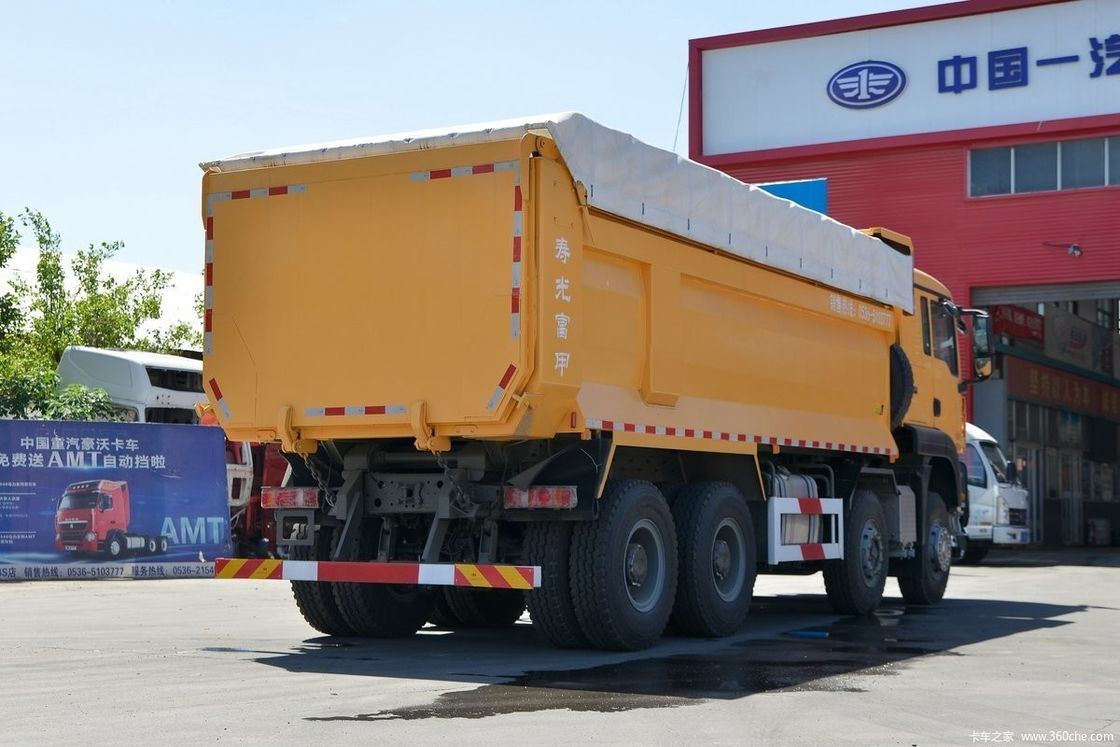 SINOTRUCK Gearbox Used Dump Truck 400ph8*4 per la richiesta e la comodità del cliente