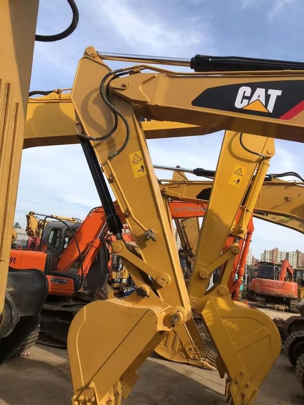 CAT320D Escavatore usato negli Emirati Arabi Uniti Crawler Backhoe CAT320DL CAT320D2 per lavori di costruzione