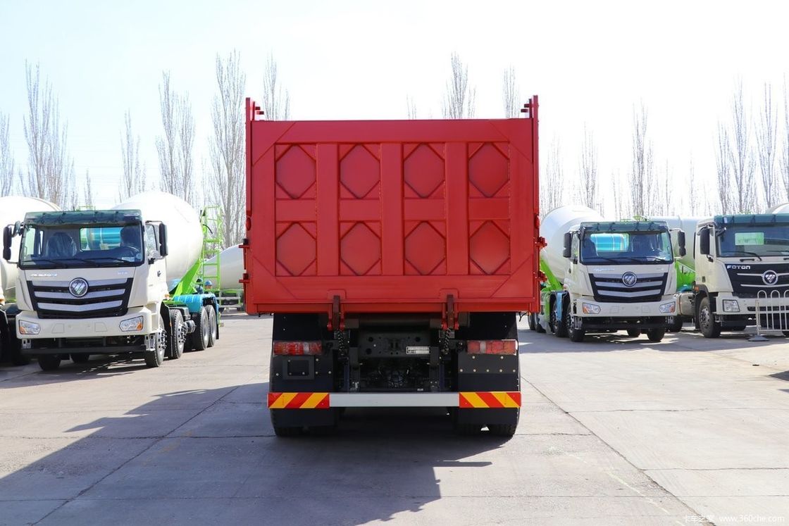 SINOTRUCK F3000 12 ruote usate 8x4 usate HOWO camion da discarica