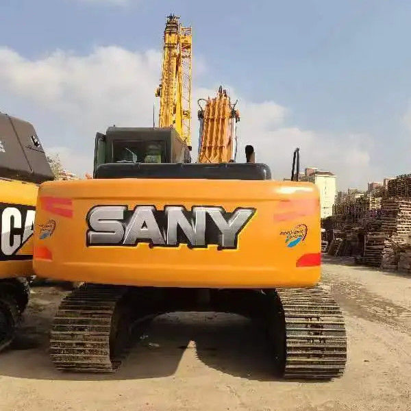 SANY 215 Escavatore 21900 KG Peso della macchina Altre pompe idrauliche per la movimentazione dei materiali