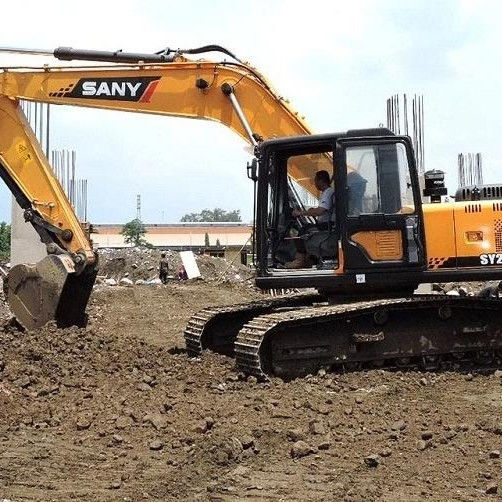 SANY 215 Escavatore 21900 KG Peso della macchina Altre pompe idrauliche per la movimentazione dei materiali