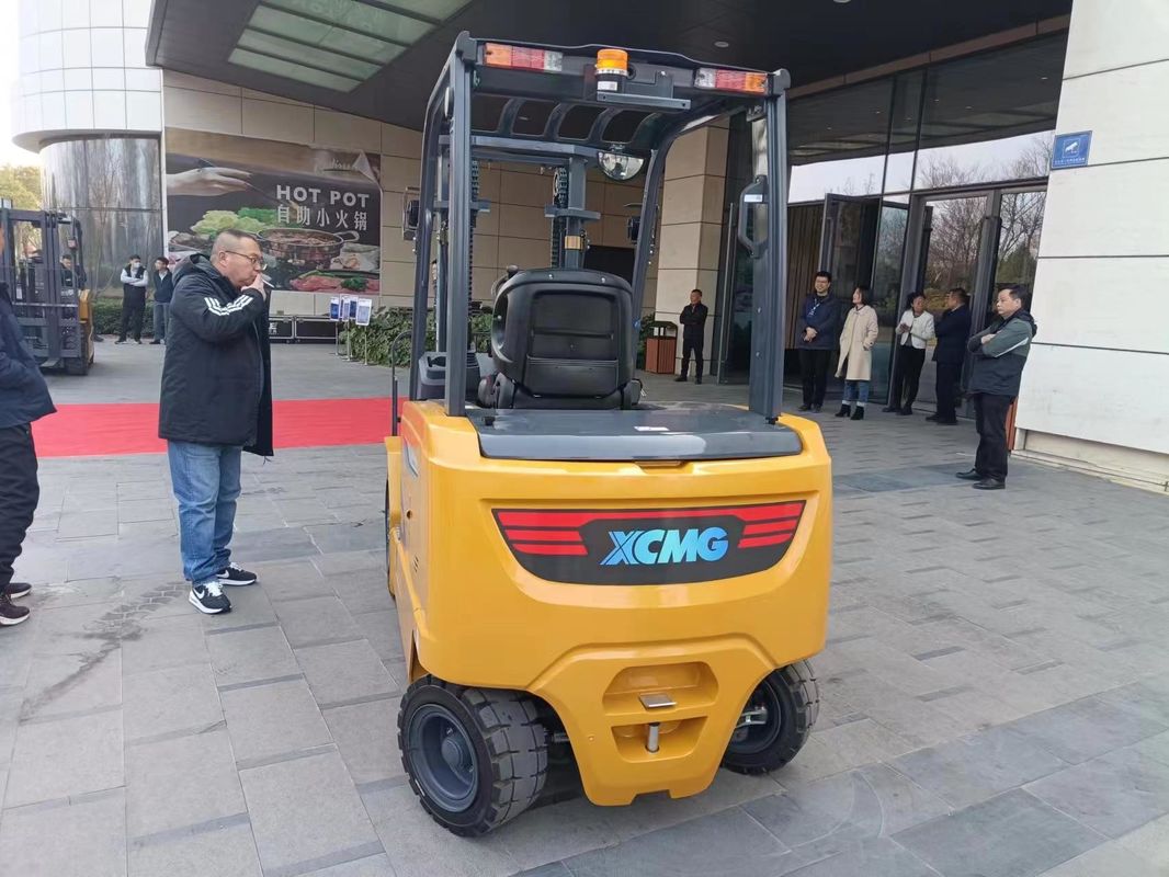 Camione elevatore usato da 3,8 tonnellate con buone prestazioni e altezza di 2540 mm a prezzi accessibili