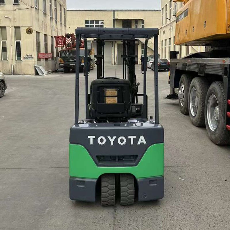 Forchettino elettrico verde da 1,5 tonnellate Orari di lavoro 0-2000 Facile da mantenere