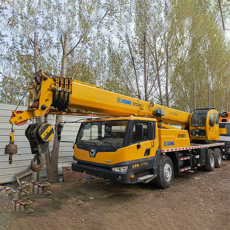 Granate mobili da 100 tonnellate Granate di sollevamento per camion usate con velocità operativa massima di 75 km/h