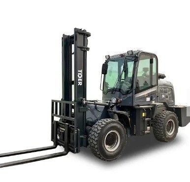 Capacità di carico di 3000 kg TDER 4WD tutto terreno con motore Isuzu o Cummins EPA