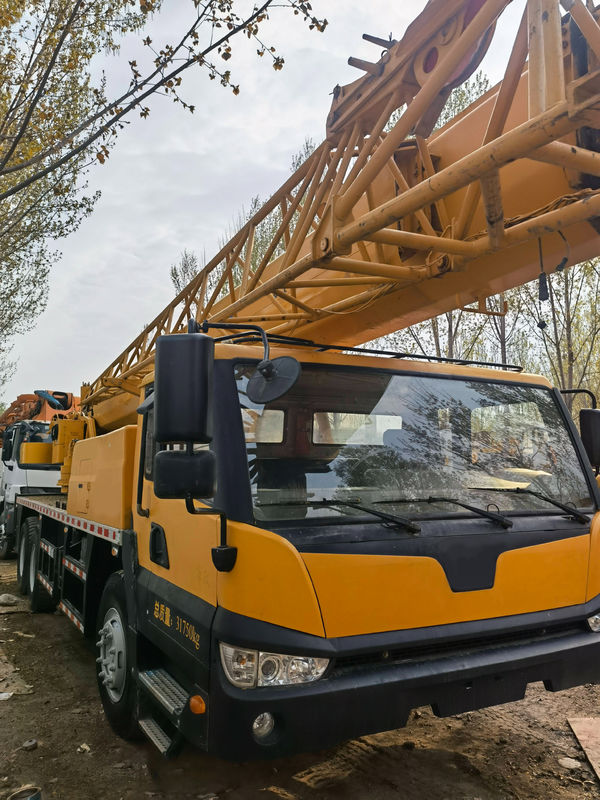 300 tonnellate di gru mobile zoomlion gru per camion utilizzato 44 Max. carico di sollevamento telescopico cinese