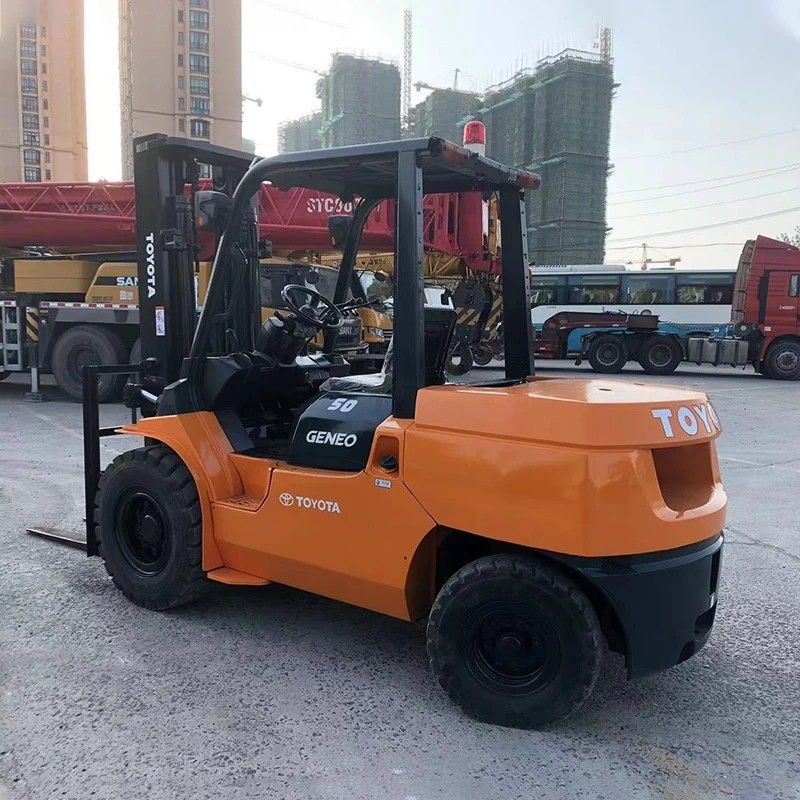 Camion elettrico a carrello elevatore con motore Toyota e 1,5 tonnellate, 3 tonnellate e 5 tonnellate
