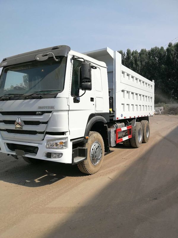 Sedile normale del conducente Camion pesante Sino Sinotruk Howo 371hp 6x4 8x4 Tipper Camion usati