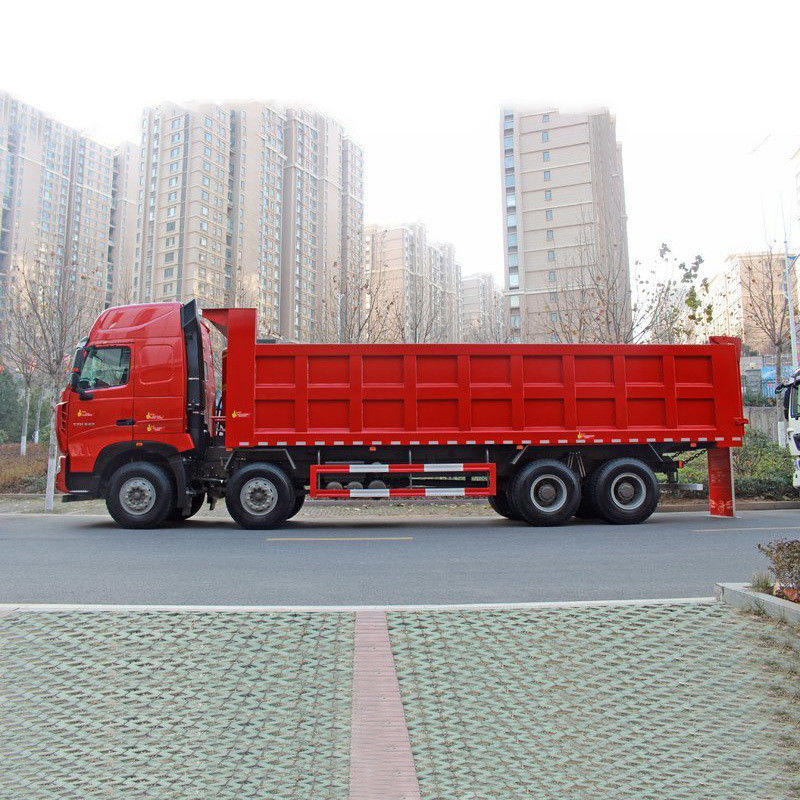 HOWO Sinotruck 8*4 Drive Dump Truck per il trasporto di ingegneria