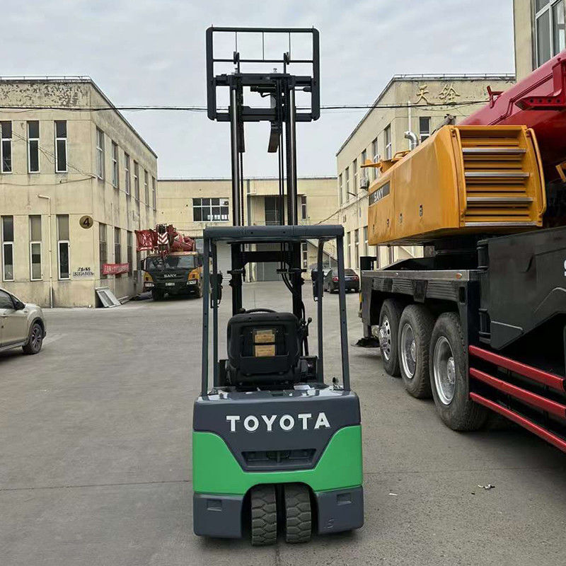 Camione elevatore elettrico carico 1.5Ton 1070mm Lunghezza della forcella Toyota Usato Camione elevatore mobile