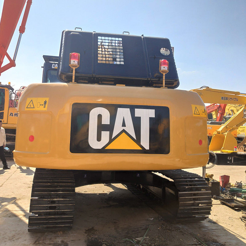 Escavatore da 20 tonnellate usato CAT 320D con serbatoio di combustibile da 410 litri e capacità di 1 m3