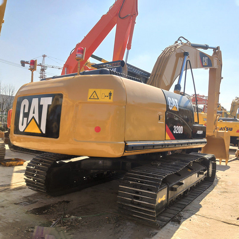 Escavatore da 20 tonnellate usato CAT 320D con serbatoio di combustibile da 410 litri e capacità di 1 m3