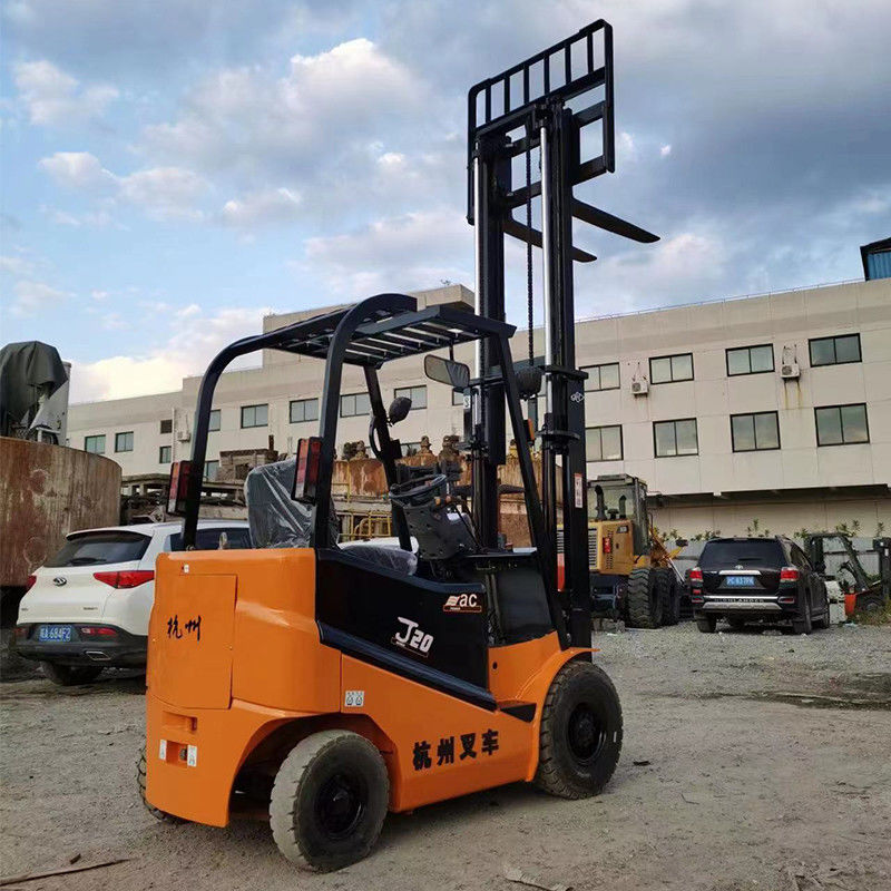 Camione elevatore elettrico 4x4 2 tonnellate utilizzato con pneumatici antiscivolo e forchetta lunghezza 1070 mm