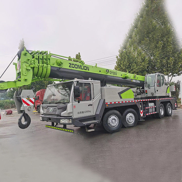 Cranes Zoomlion usate Cranes telescopiche idrauliche da 55 tonnellate con motore diesel da 8 cilindri