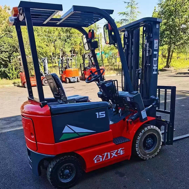 105 tonnellate di carrello elettrico diesel con 3 m min. altezza di sollevamento e 1500 kg di peso