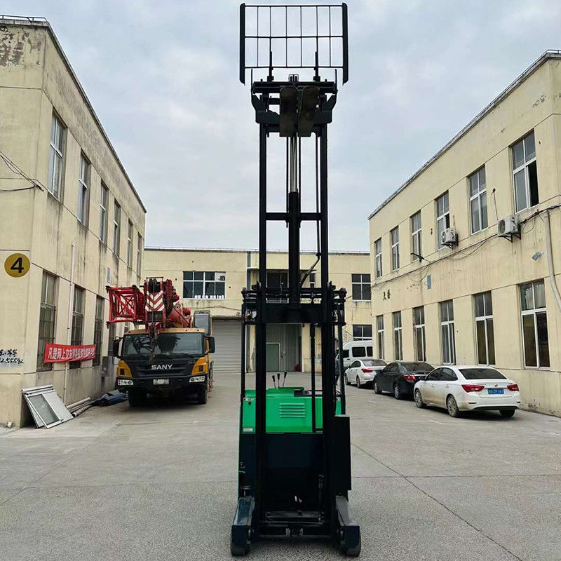 Mini Montacargas Electrico Telehandler 1,5 tonnellate di carrello elettrico con larghezza di forchetta di 150 m