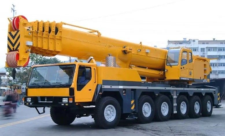 24 m Min. diametro di rotazione QAY160 160 tonnellate Granate per camion idraulici mobili usati per il beneficio