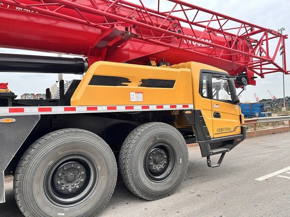 YCK09 Motore STC800E-1 Granato per camion idraulico mobile usato 25-50 tonnellate 14990*2800*3940mm