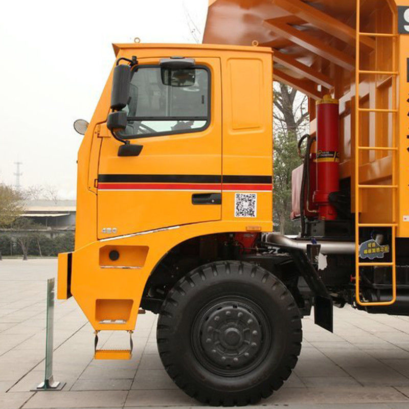 Camionetto di scarico miniere fuoristrada con 451-500 CV e volante sinistro sul mercato russo