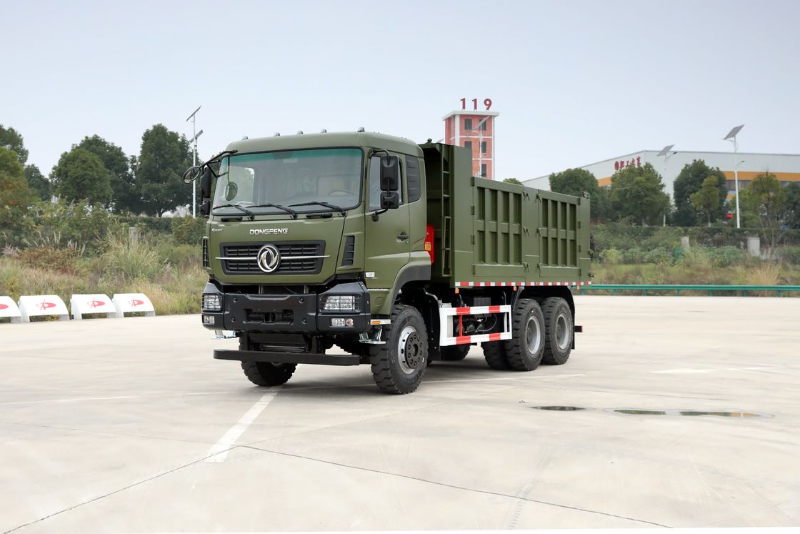Tri Axle Sinotruck HOWO Camionetti pesanti usati da 20 Cbm 371HP con sistema multimediale