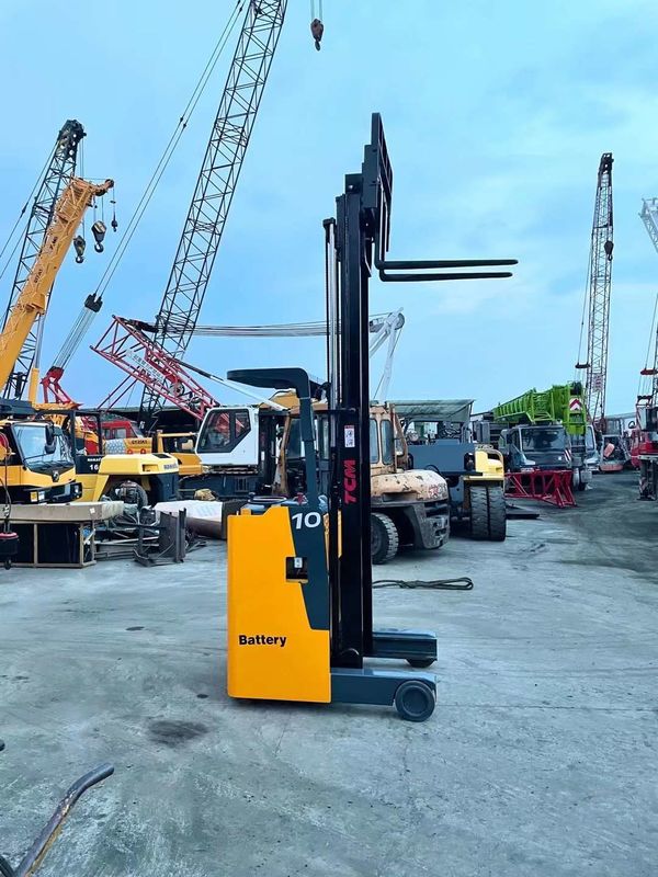 Distanza di 500 mm tra il centro di carico e il carrello elevatore da 1,5 tonnellate per una movimentazione del materiale fluida e sicura