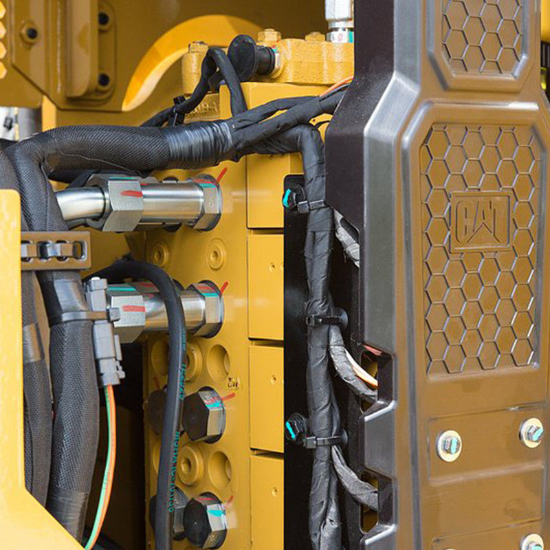 Escavatore a trascinatore usato CAT 310 con lunghezza di lancio 5700 e cilindro idraulico Kawasaki