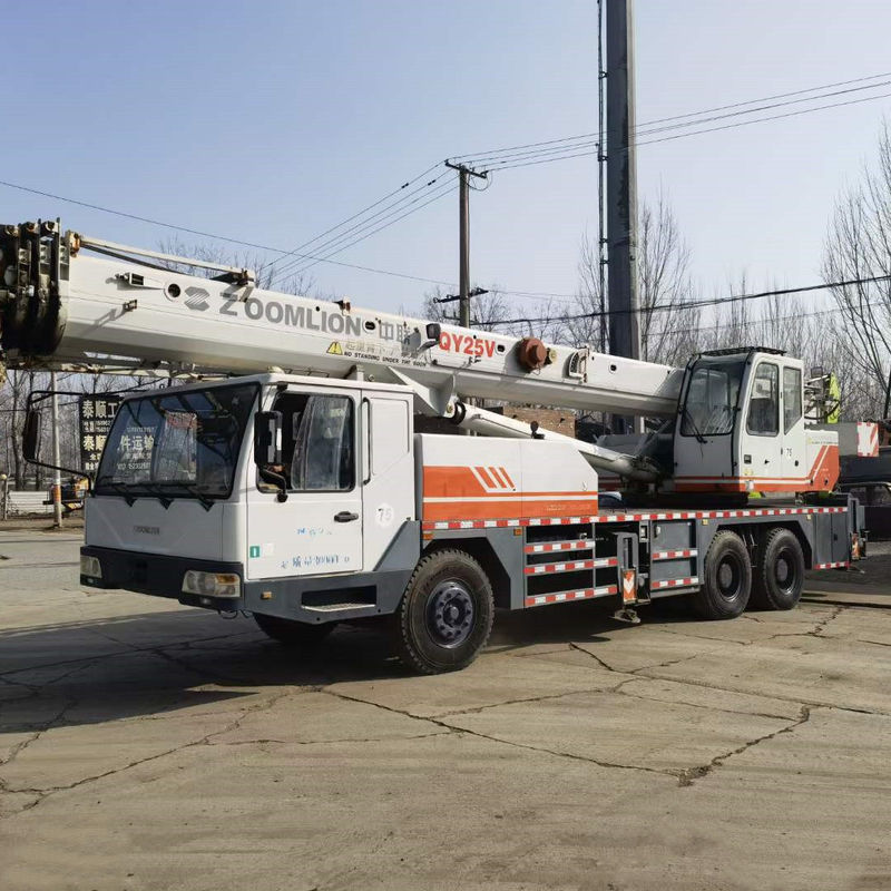 RY25V 39m Gru idraulica a braccio 25 tonnellate Gru usate Camioni bianchi Max. carico di sollevamento 45TON