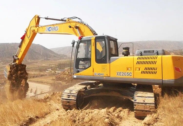 Komatsu PC200-8 Escavatore 20 tonnellate Escavatore a trascinatore con profondità massima di scavo di 6620 mm